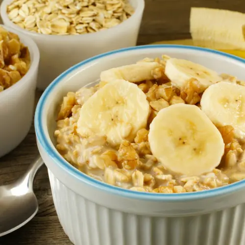 Banana Oatmeal with Nuts - MealMaps